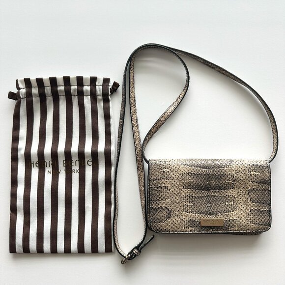 henri bendel Accessories - Henri Bendel Snakeskin Crossbody Wallet / Phone Clutch with Dust Bag